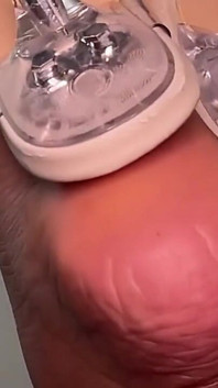 Seni görmezden gelirken topuklu ayakkabılar sallanıyor