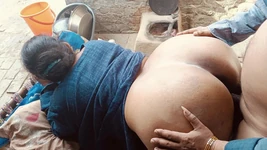 Tante seksi india dientot habis-habisan sama tetangganya sendiri (film lengkap bahasa india)