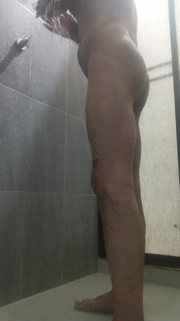 Jhonbahh: Que água fria e que pau