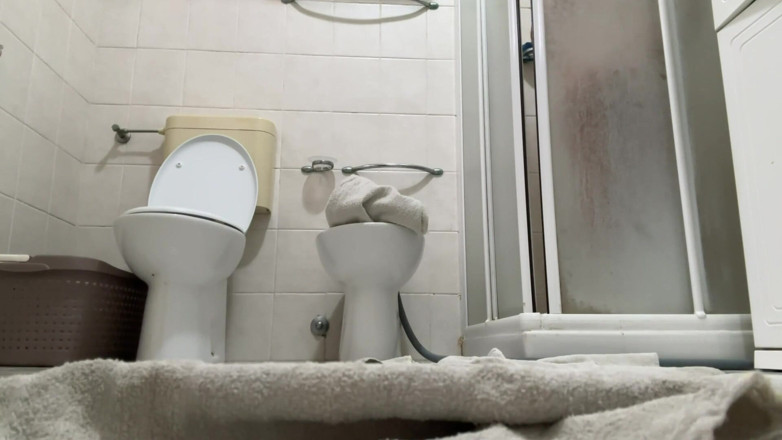 Bergami Melissa: トイレで見られました