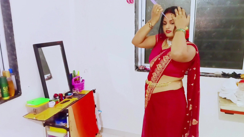 Riyagueen: Rhea Bhabhi fez sexo com o marido da amiga na...
