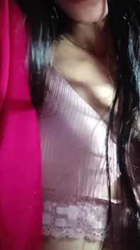 Prim-plan Cu Tachinare Cu Buze Sexy