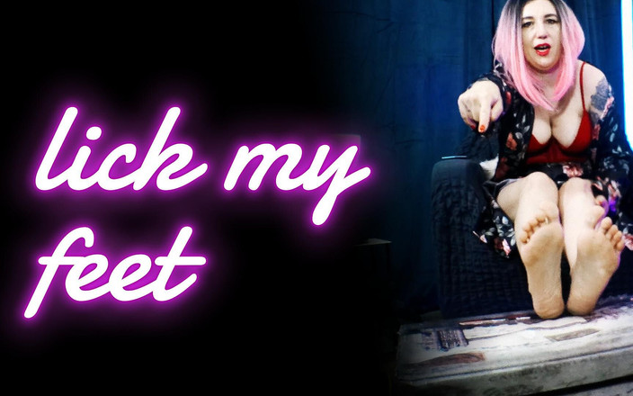 Lady_Angela: Леді Анджела стає на коліна перед вашою богинею і поклоняється своїм ногам мамки в ногах