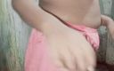 BD Couple Hard Sex: Indická sexy holka ukazuje její velký zadek a prsa