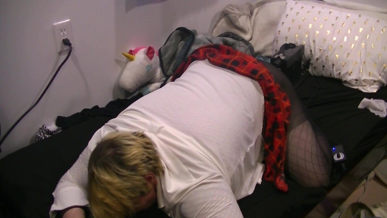 Roxxie rae page: Üniversiteli kız pistonla