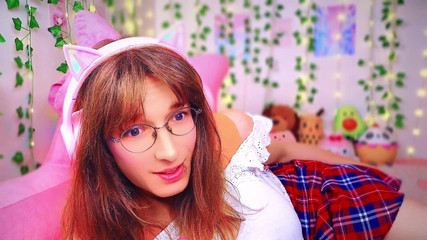 Bella Roar: Miluji Sání Mého Perverzního Ptáka