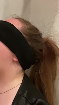 Tvrdý hluboký orální sex, ošukaná kráska do pusy!