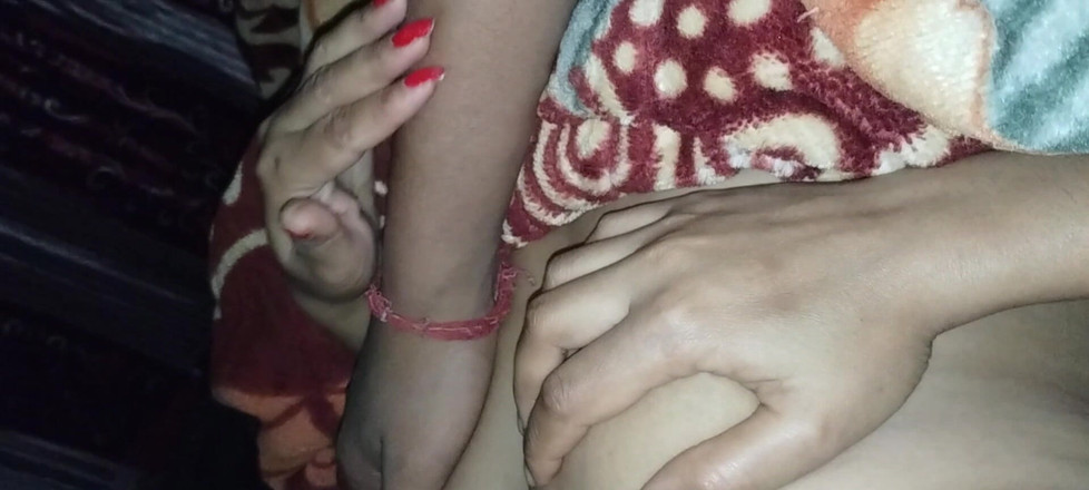 Uttar dinajpur: 性感人妻ki sat rat ko rool玩keya
