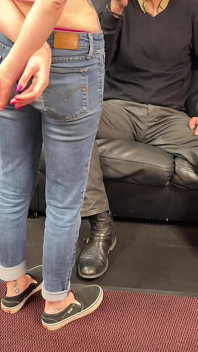 Lucy je drzá Otk a Hole Bottom Belt Trest