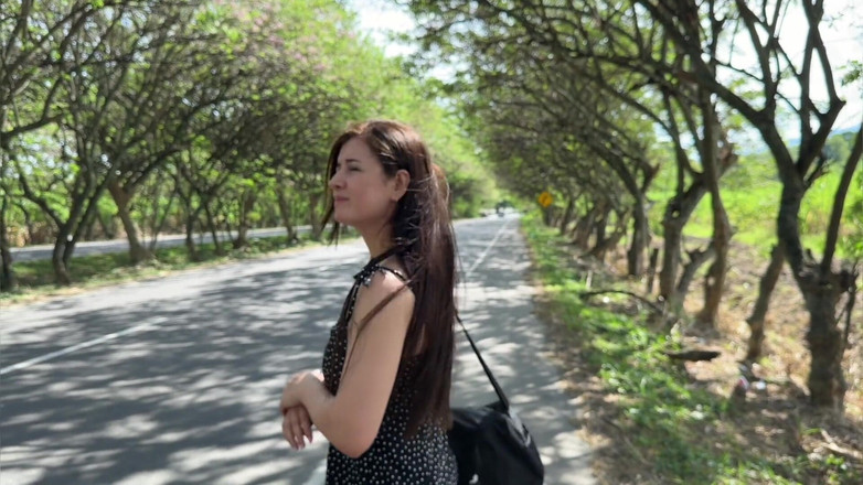 Sweetfantasy131: Cewek semok latina ini selingkuh dari suaminya yang doyan selingkuh...