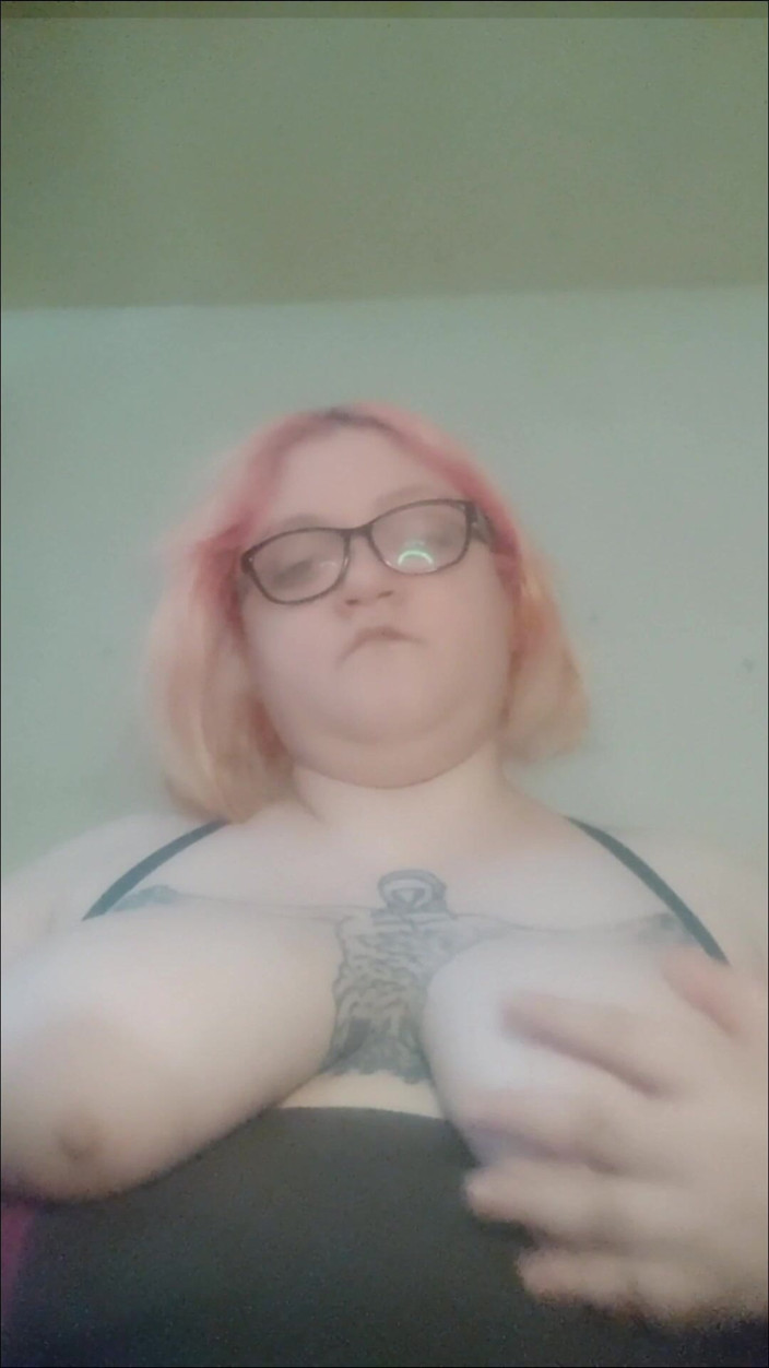Aneris: Amputated Fat BBW Playing with Her Huge Tits - Amateur Slow...