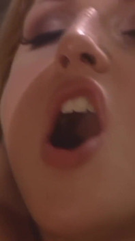 로렌 피닉스: 나는 내 달콤한 엉덩이에 크고 성숙한 자지를 좋아해...