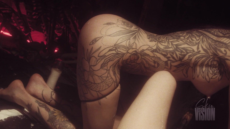 SkinVision: लेस्बियन सेक्स चुड़ैलों ने मासूम को भ्रष्ट किया - luna luxxx और kasara Wood और fiona Fox