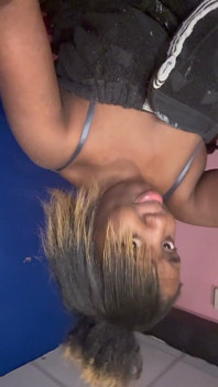 Alliyah Alecia en sexy cuerpo desnudo en primer plano