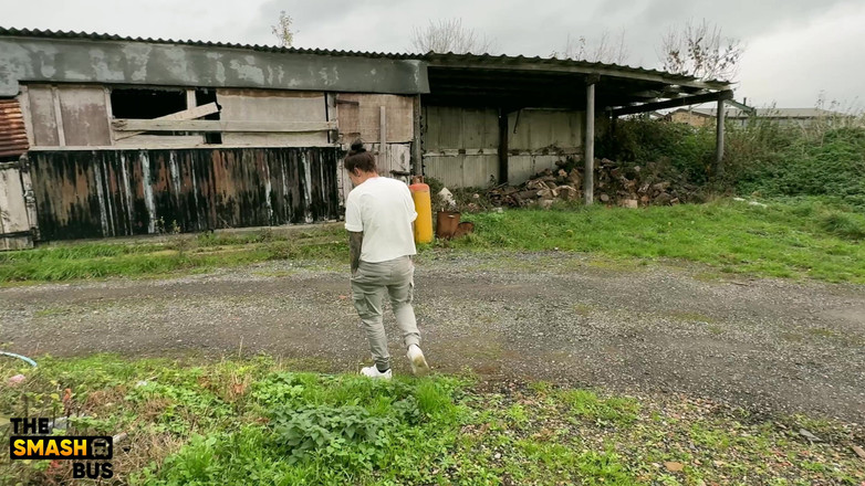 Kourtneyinked: Valentina Boux 1 jazda w smash bus