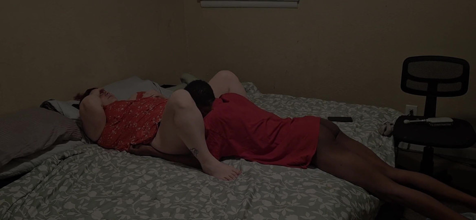 Big uhaul: Elle se fait bouculer la chatte puis la lever