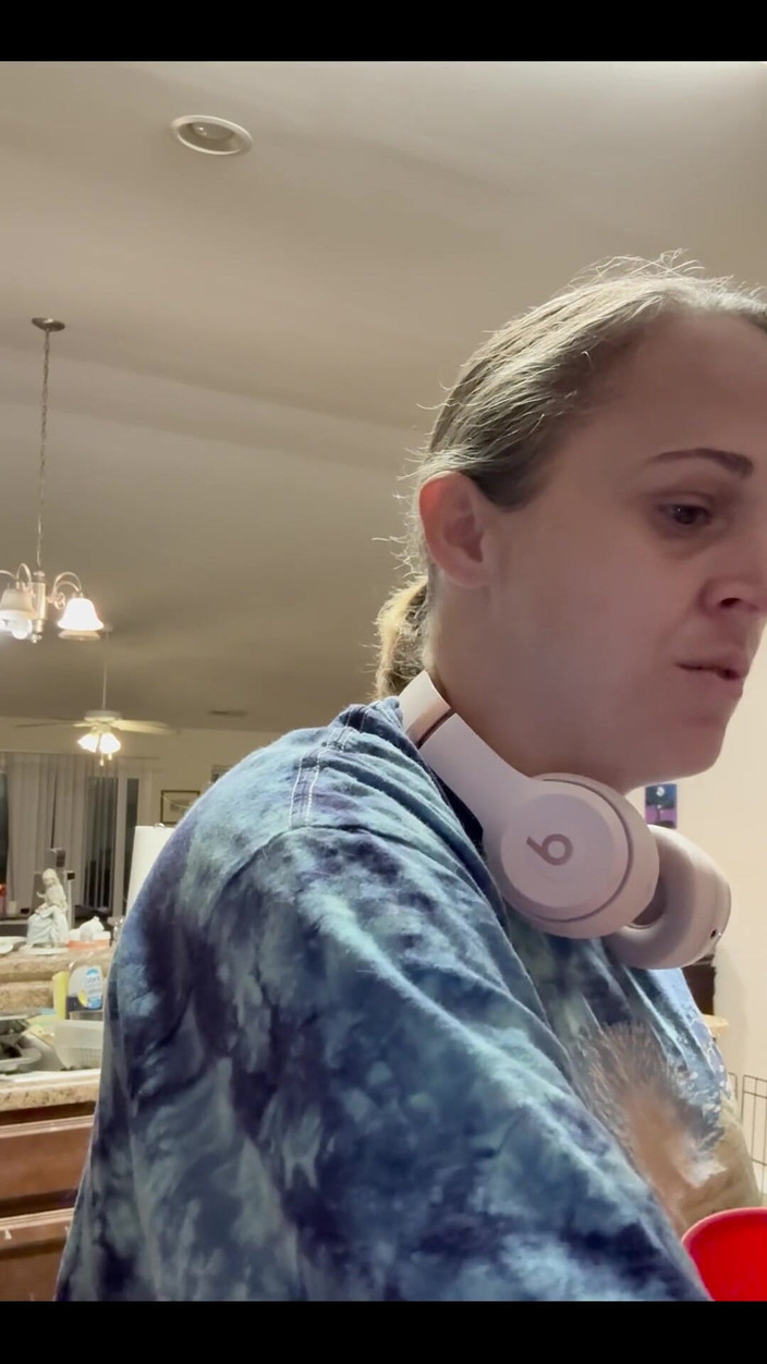 Suzy Wylde: 与你的 gal suzy wylde 的冰咖啡黑客