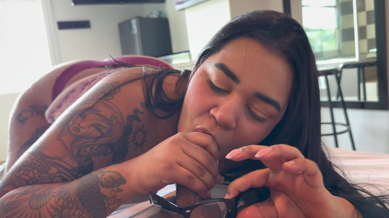 AlejandraGarciax: Insegnante grande mi mostra il suo culo