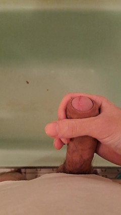 Younger_94: Můj silný výstřik v koupelně