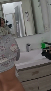 Behind the Scenes: After His Huge Cock Got Into My Pink Pussy, I Got Wet All Over the Night in the Middle of the Night