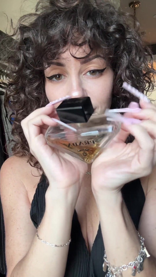 SavvyStar: Asmr Parfüm Şişesi