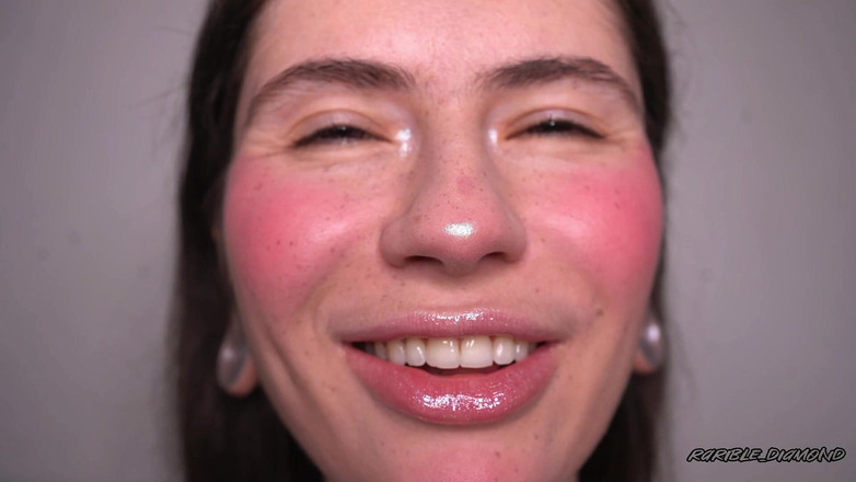 Rarible Diamond: Asmr adalah gadis yang baik