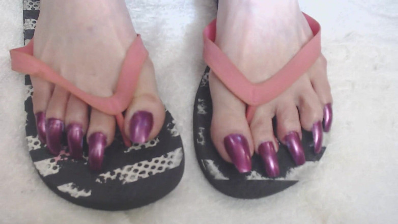 Abby Anna: Super long metallic pink toenails