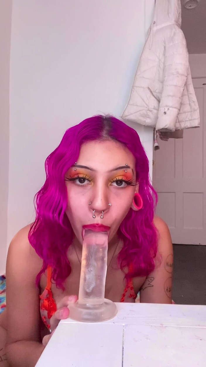 Nali Marie: Petite Alternative 18 Year Old Sloppy Dildo Sucking Eye Contact
