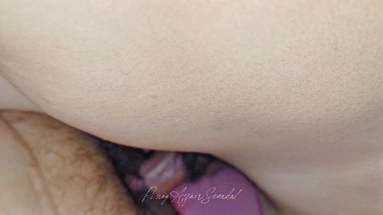 TeenPinayCloseUp: 特写：菲律宾紧致阴户舔舐和硬操