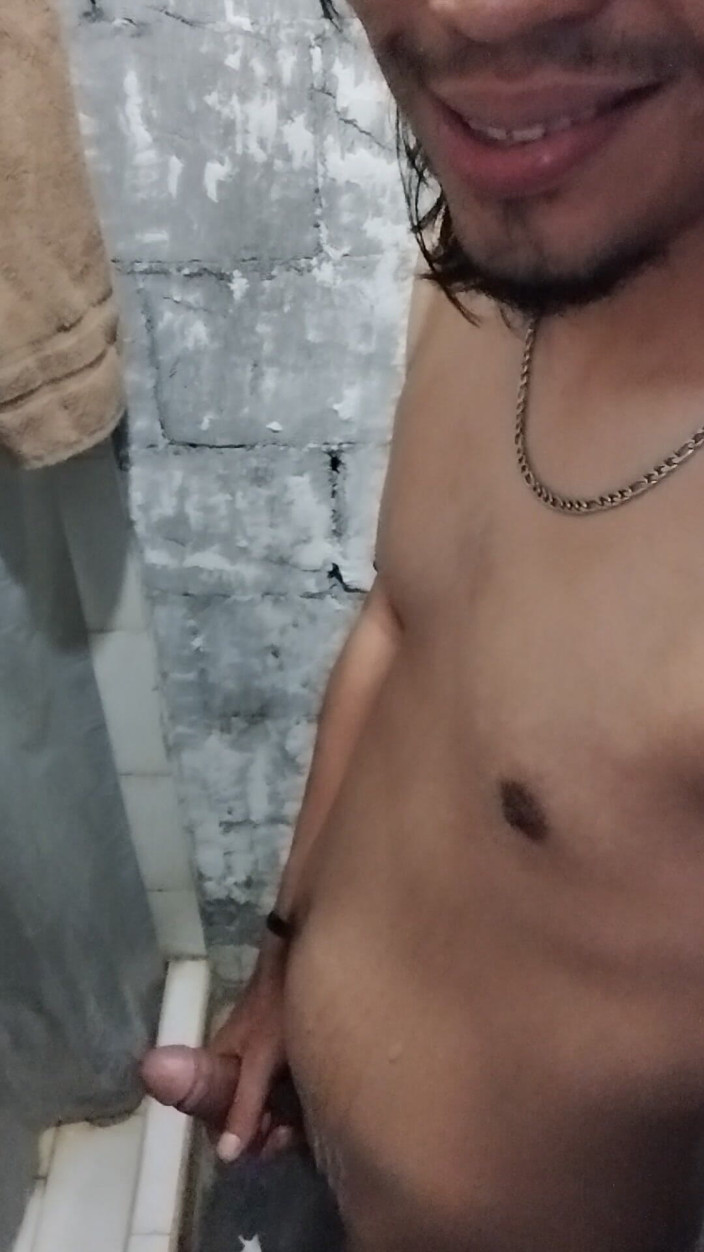 AlexAlejandro13: Mi sbava tutta la pancia da essere nuda