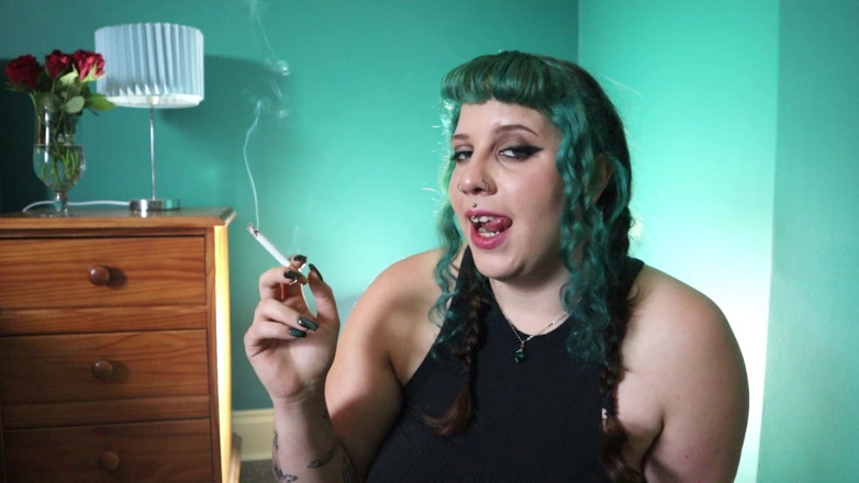 Goddess Kinx: Learn to Smoke