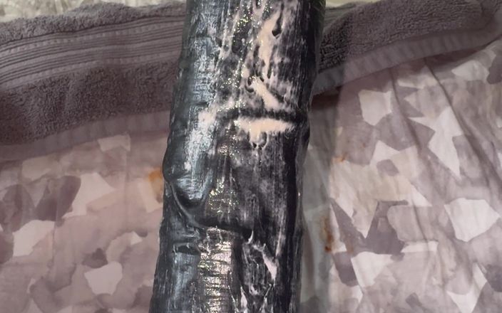 FIL ME UP: Black Dildo