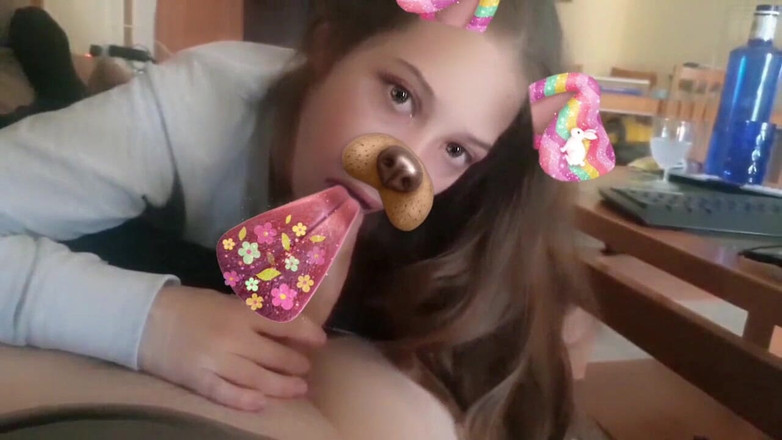 Holycandy: Latina suger stor kuk med snapfilter