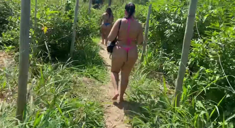 Lidi Ferrari: Hot Brunettes in Thong Bikini on the Trail of the...