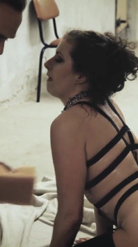 Petplay - le show de levrette perverse