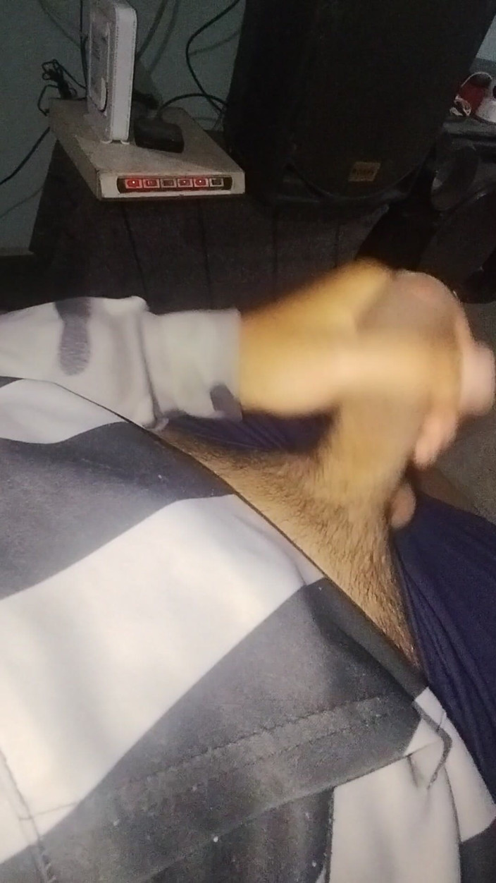 AlexAlejandro13: I Take Advantage of the House Alone