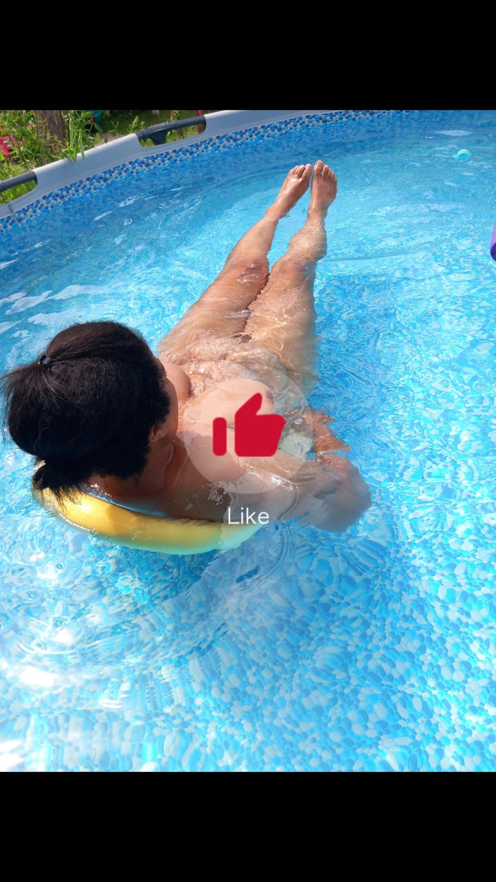 Natural-Woman-Silke: Mùa Xuân Có Thể Đến, Với Ngực, Mông Và Âm Hộ