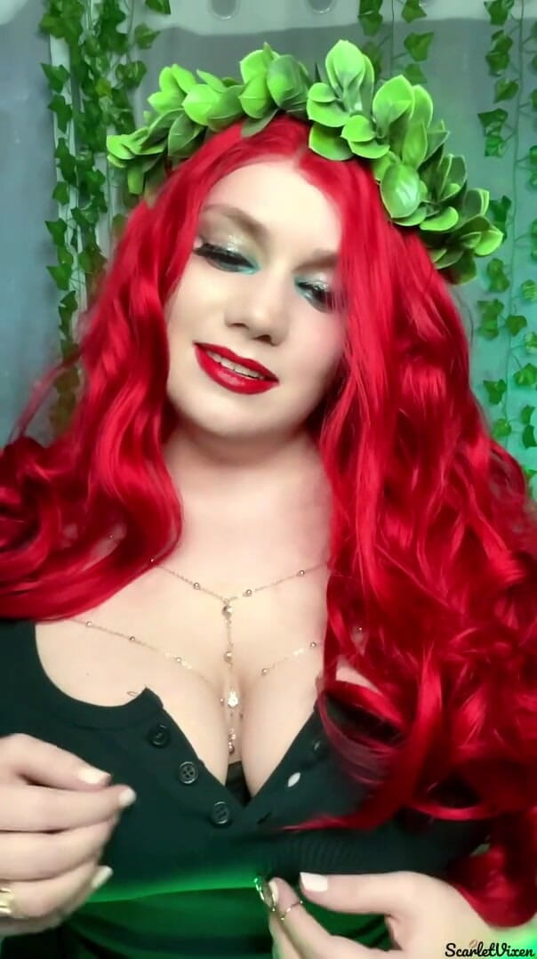 Scarlet Vixen: Poison Ivy'nin doğumu