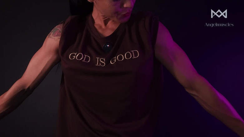 Angelmuscles: POV: S-a predat brațelor mele venoase