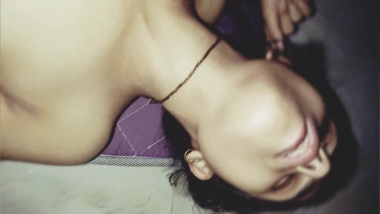 Hot Sis: Seksi penuh terangsang hari ini bersetubuh keras