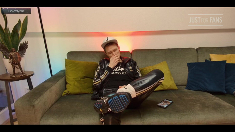 Roman Heart: Cum on Adidas