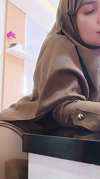 My Hijab Neighbor Asked for Help Fixing a Kitchen Drain