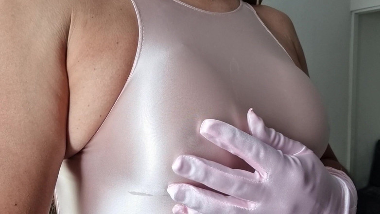 Only bras: Bộ ngực áo tắm