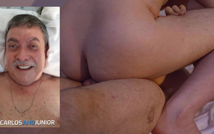 Carlos And Junior: Un papa suce et mange le cul de junior