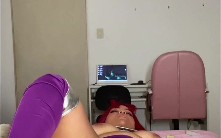 Cutiepiie Chubby: Starfire fica tão excitada em seu quarto pensando sobre Robin...