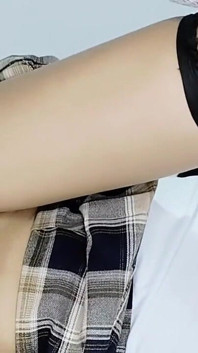 Sinh viên 18+ vừa đủ tuổi pháp lý yêu cầu mẹ kế đưa cô ấy đến trường đại học