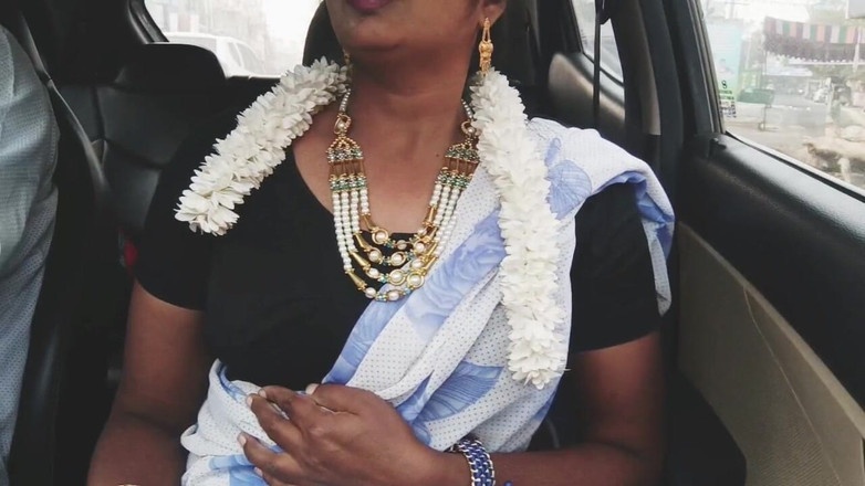 Telugu honey lips: E -2, celé video, sex v autě, telugské špinavé řeči, indická krásná sexy...