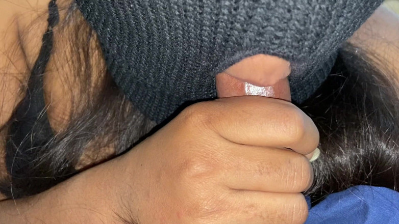 Ritu Bhabhi: Min styvsyster suger av misstag min stora kuk i morgon...