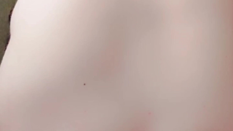 Kitty_Cross: Stau ca o doamnă, mă joc ca o ciudată