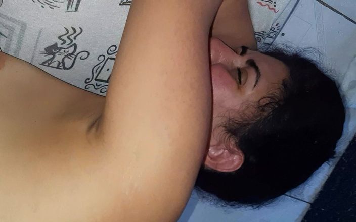 Vanessinha hot wife: 私はこのインド人女性をガストで食べました、彼女は素晴らしいです